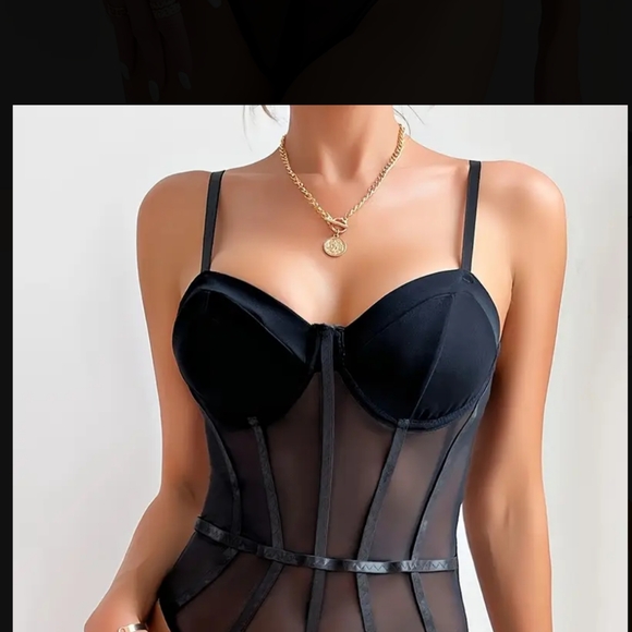 SEDUCTIVE BLACK MESH TEDDY - Picture 2 of 6